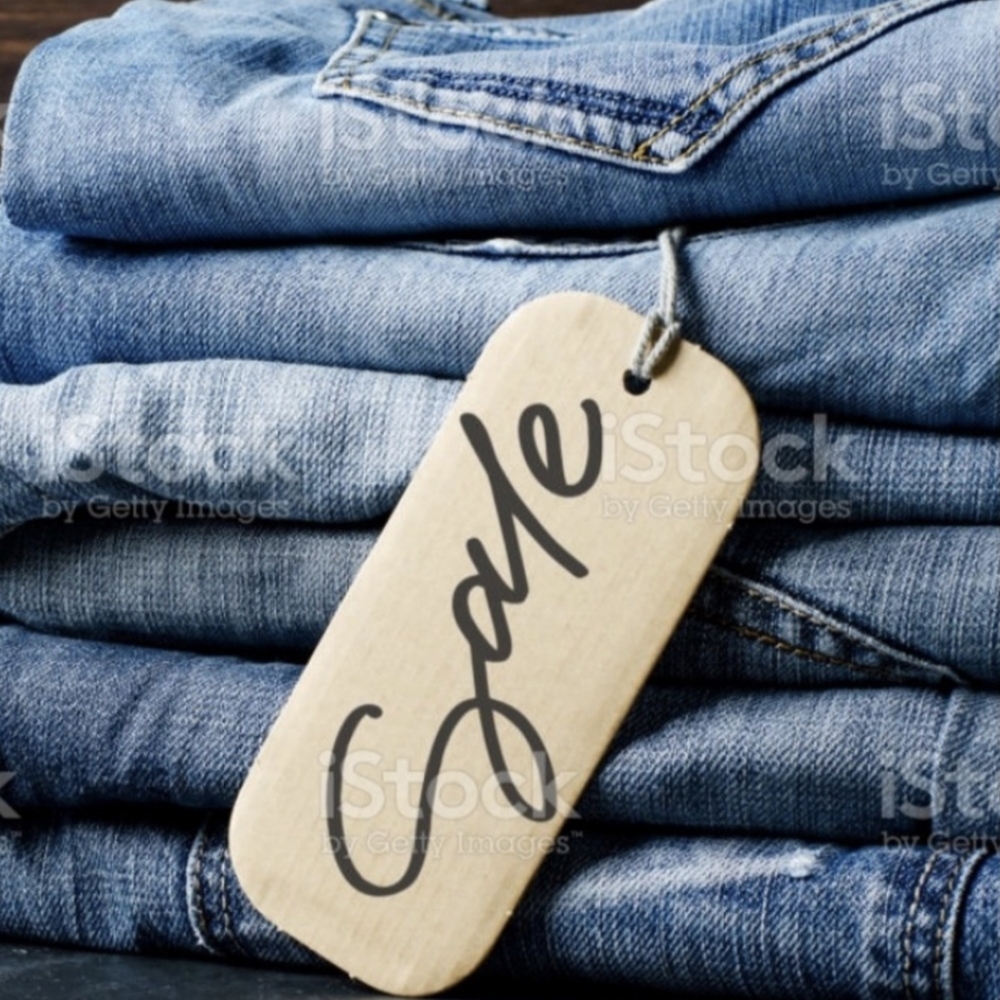 UNLISTED ITEMS Jeans/Pants